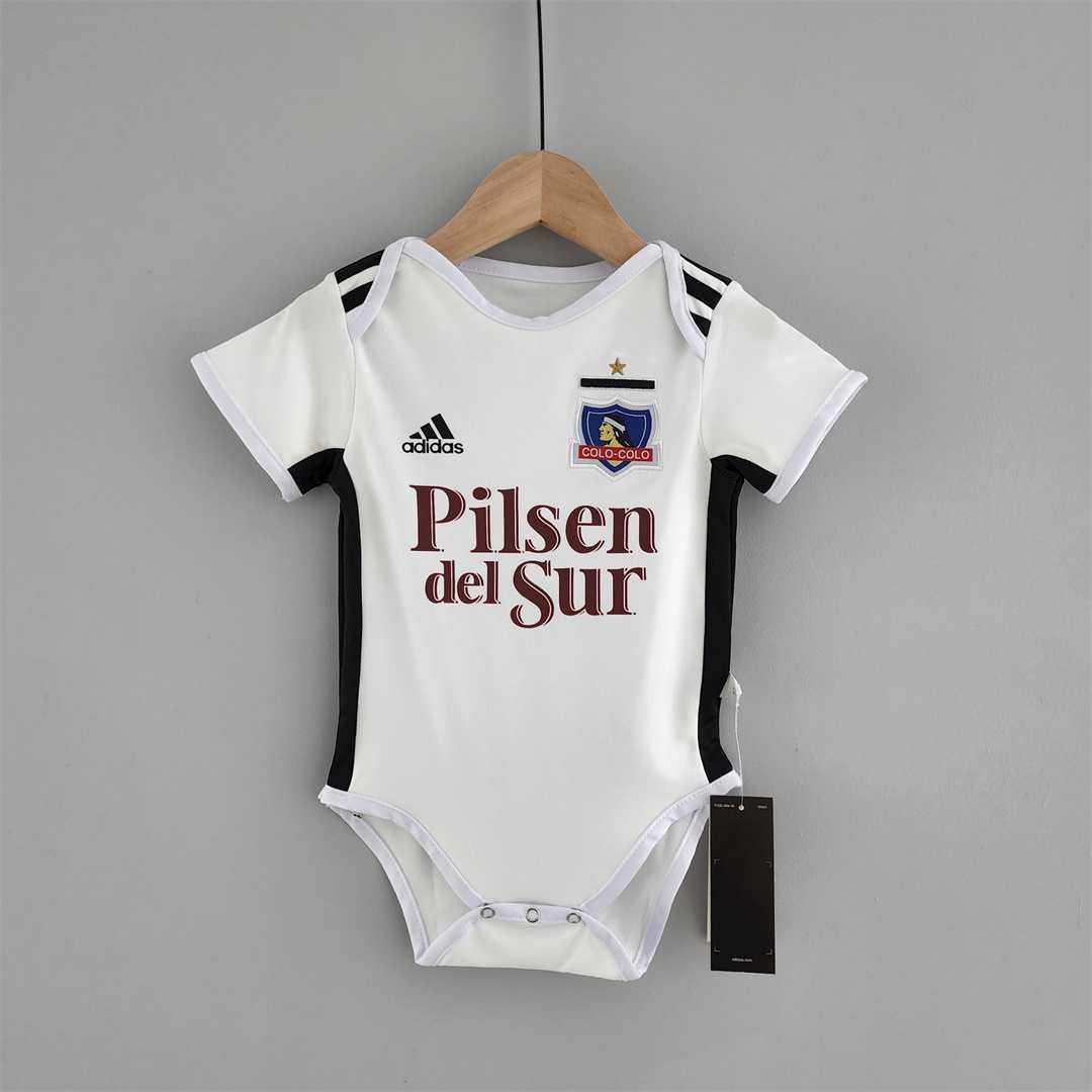 22-23 Colo-Colo home