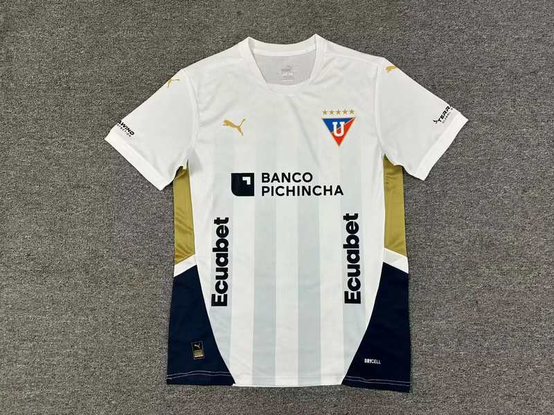 25-26 Universidad Catolica Quito away jersey