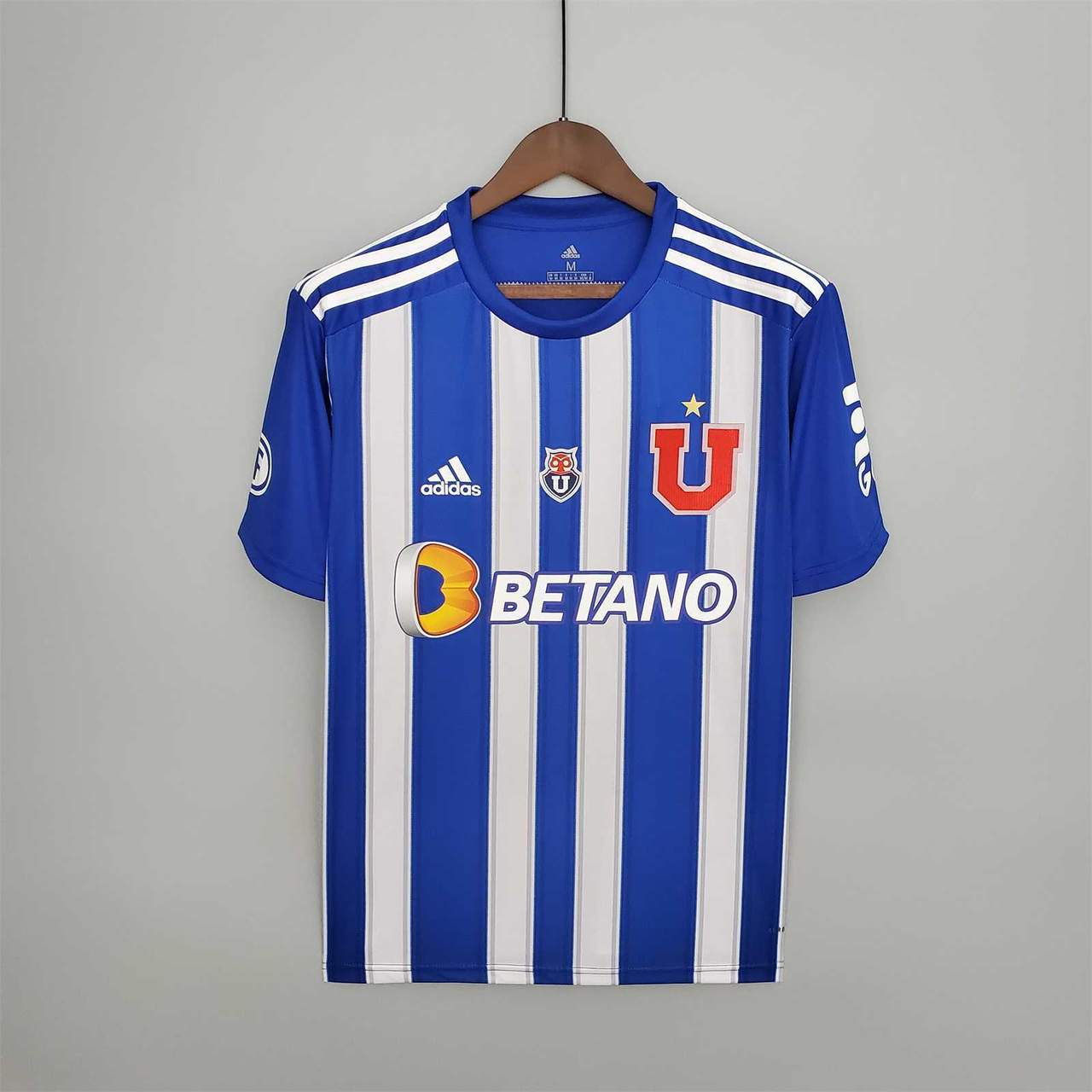 22-23 University of Chile Pre-match uniform