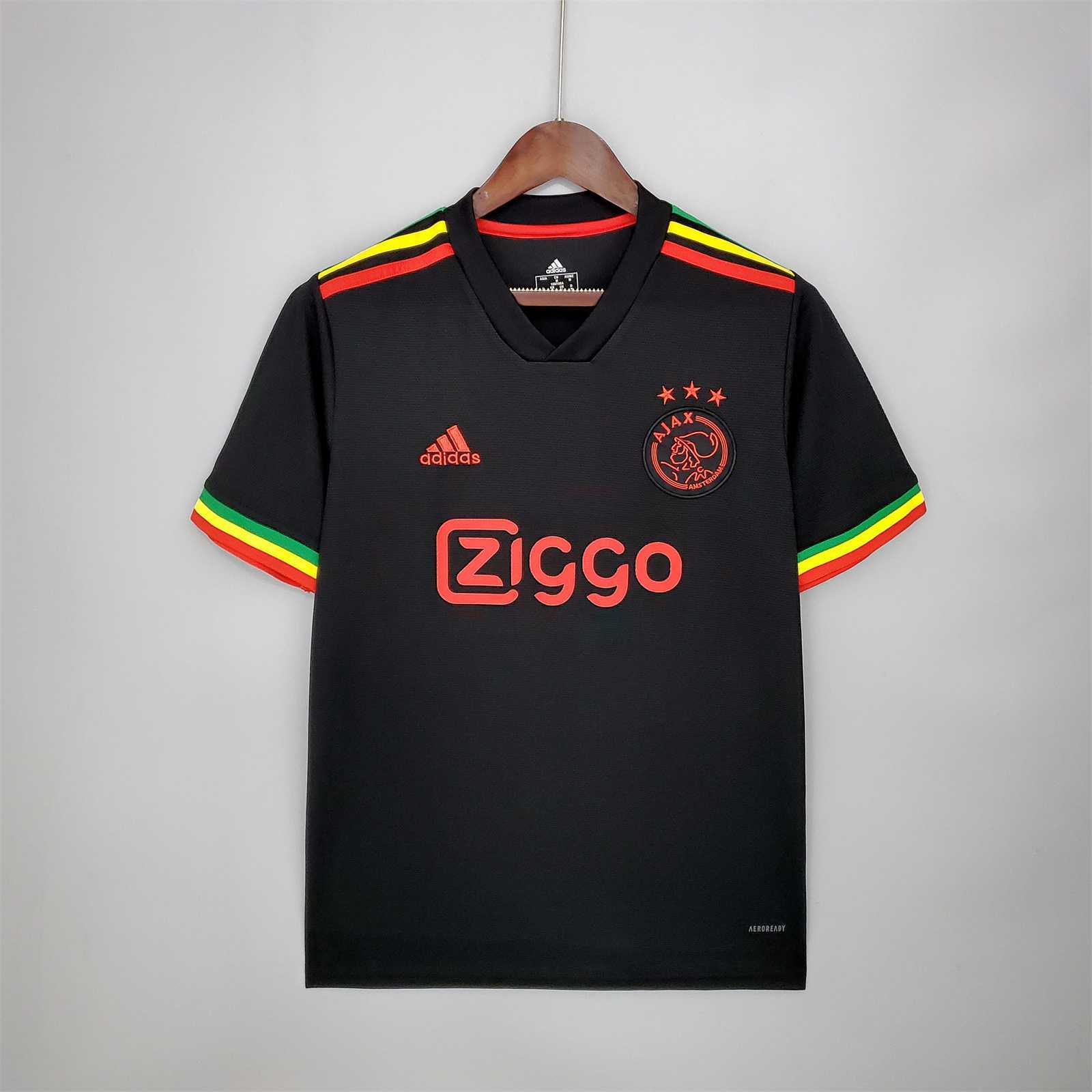 21-22 Ajax concept noir