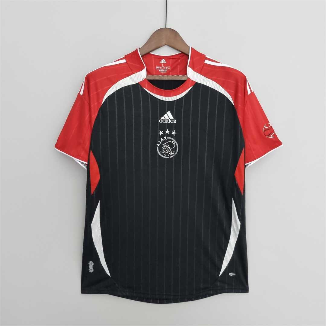22-23 Ajax noir avant-match tenue