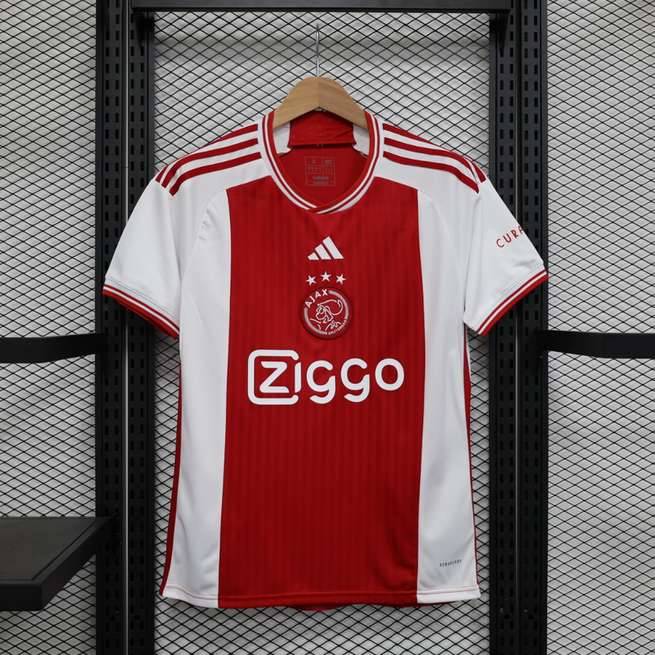 23-24 Ajax domicile