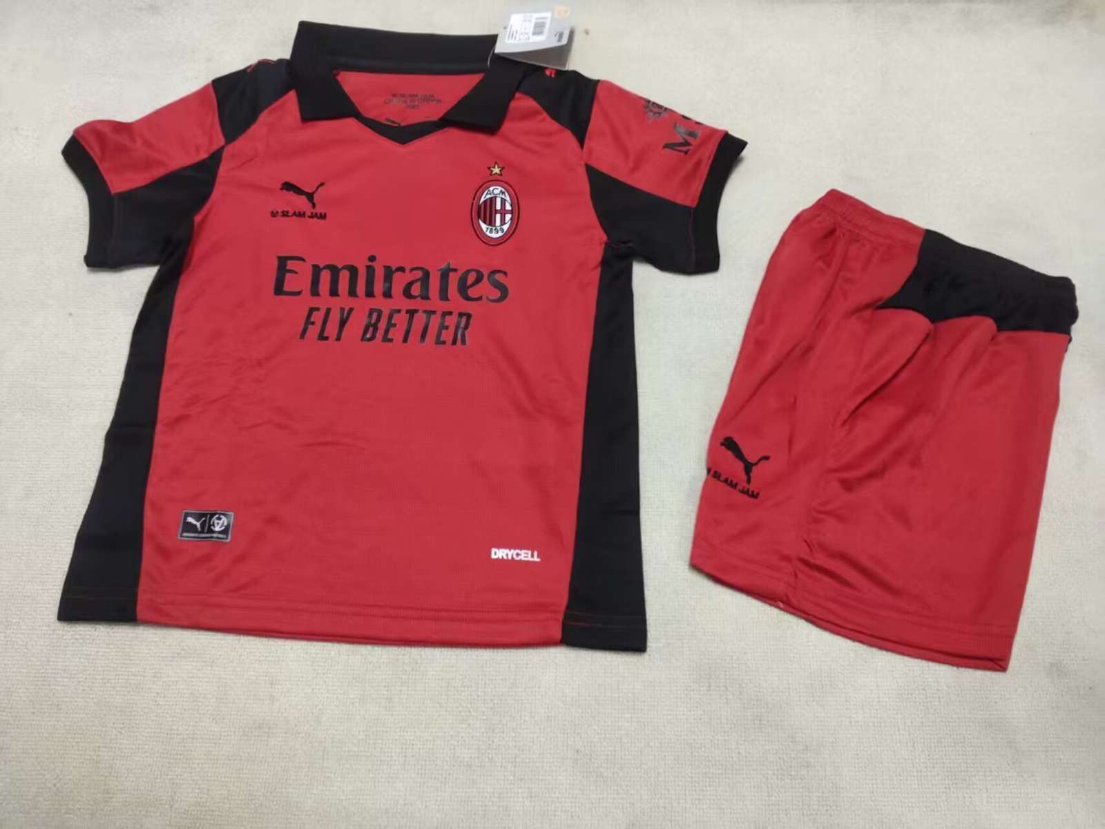 25 26 AC Milan 3 away children's kit 25 26 AC米兰 3 客场 孩子套件