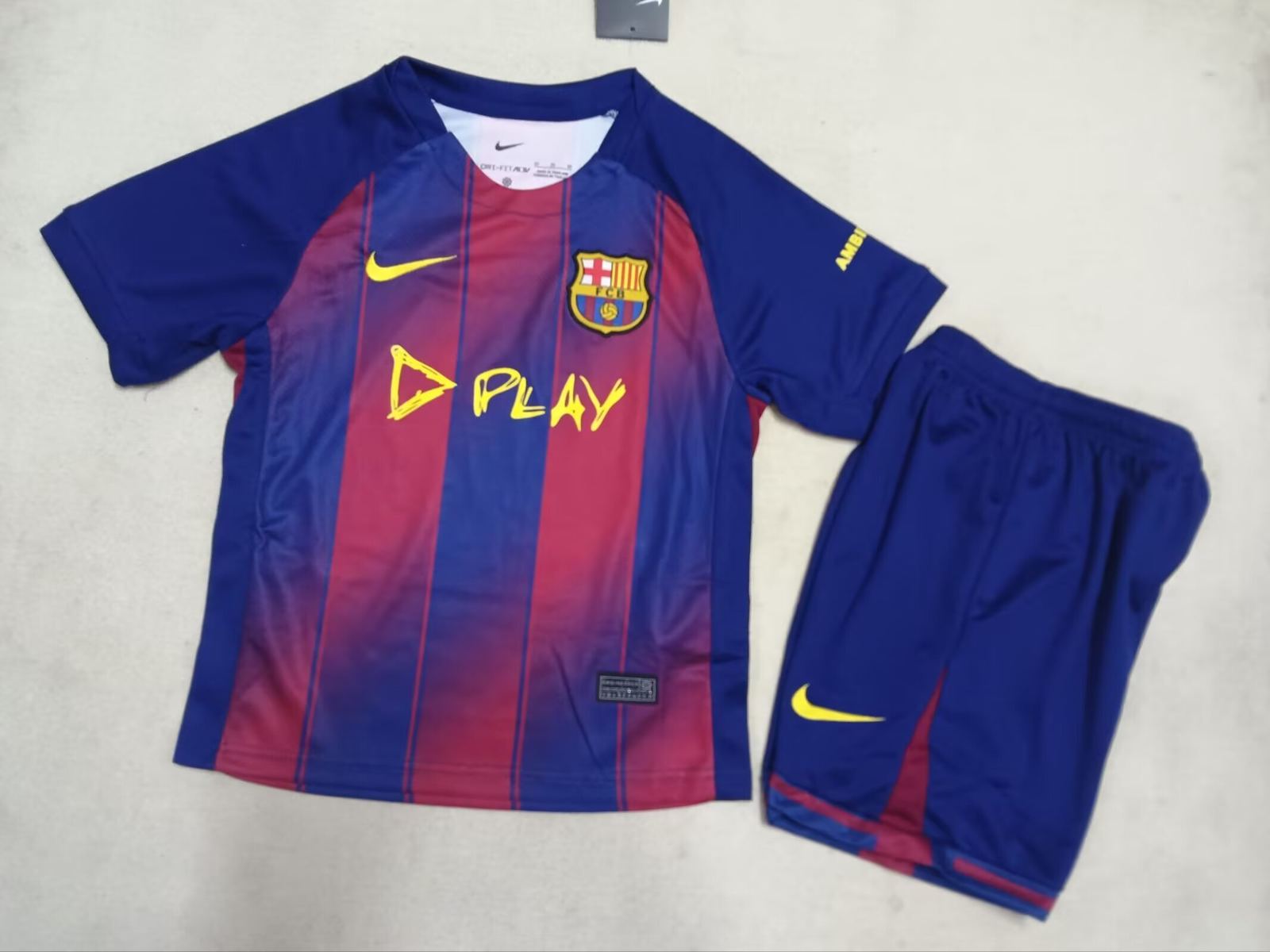 25 26 Barcelona Home Joint Edition Children's Kit 25 26 巴萨 主场 联名版 孩子套件