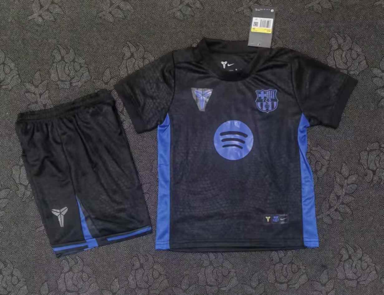 25 26 Barcelona black co-branded kid kits 25 26 巴萨 黑色 联名款 孩子套装