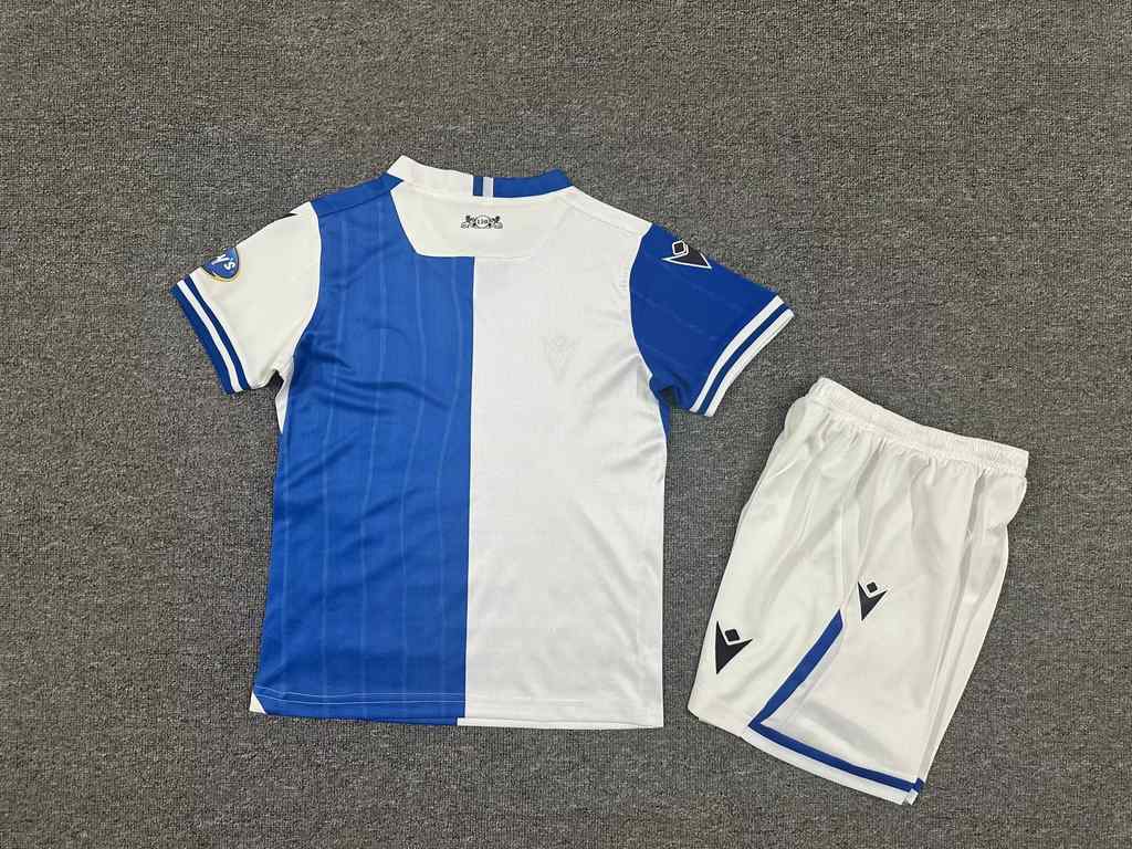 25 26 Blackburn home children's kit 25 26 布莱克本 主场 孩子套件