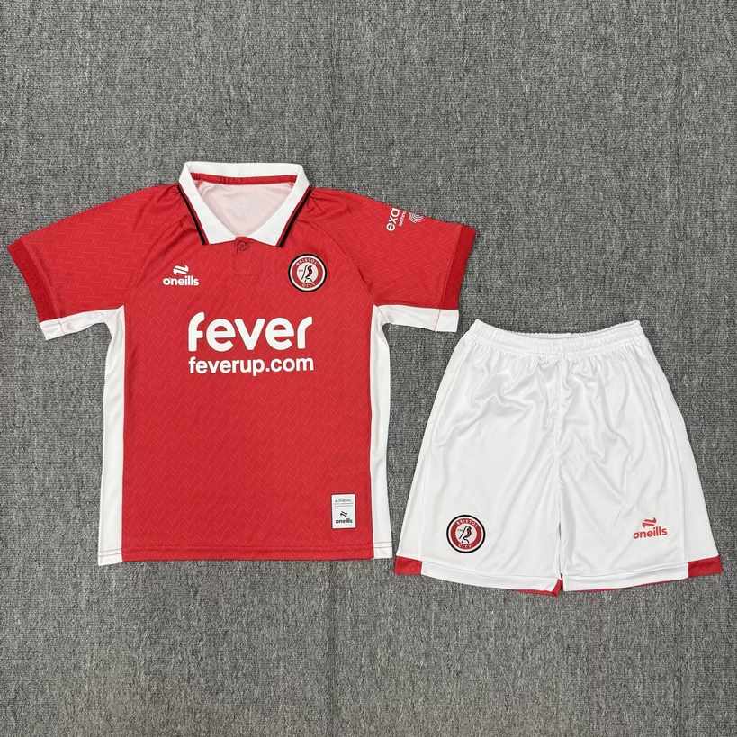 25 26 Bristol City Home Children's Set 25 26 布里斯托城 主场 孩子套装
