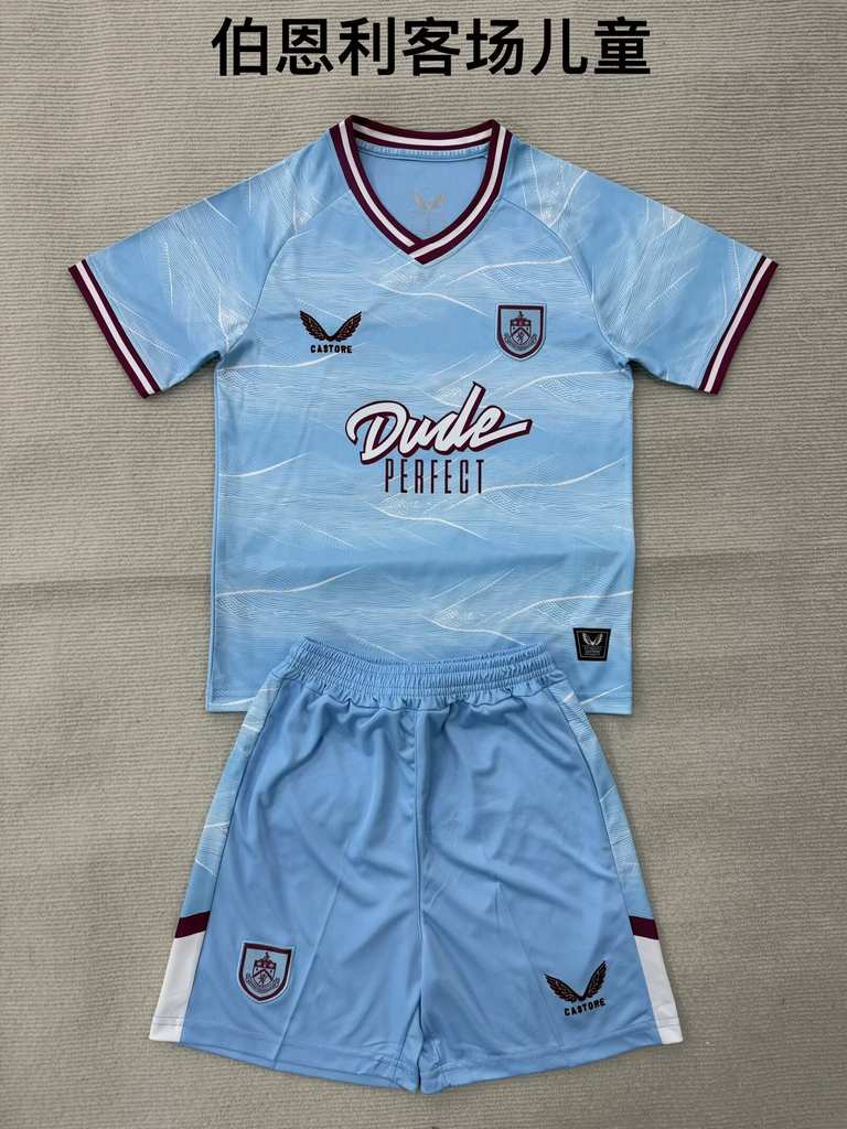 25 26 Burnley away kid kits 25 26 伯恩利 客场 儿童套装