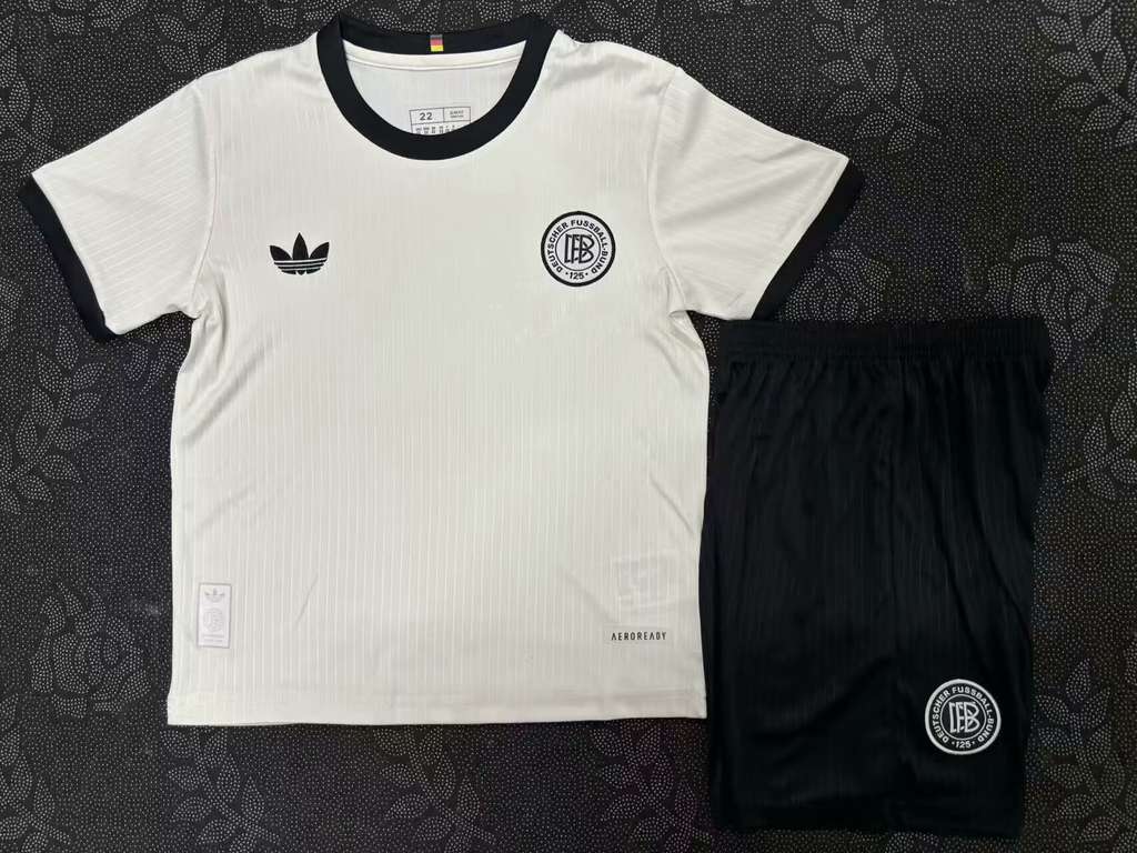 25 26 Germany 125th anniversary white kids set 25 26 德国 125周年 白色 孩子套装