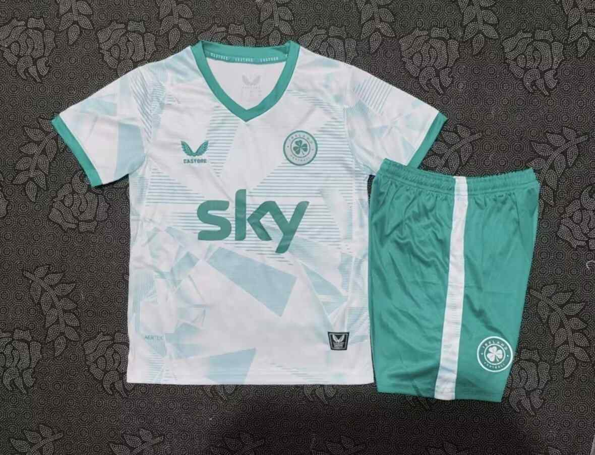 25 26 Ireland Away Kids Kit 25 26 爱尔兰 客场 孩子套装