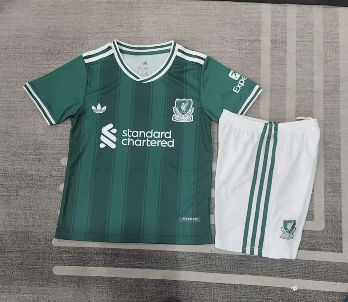 25 26 LWP third away kid kits 25 26 LWP 二客 孩子套装