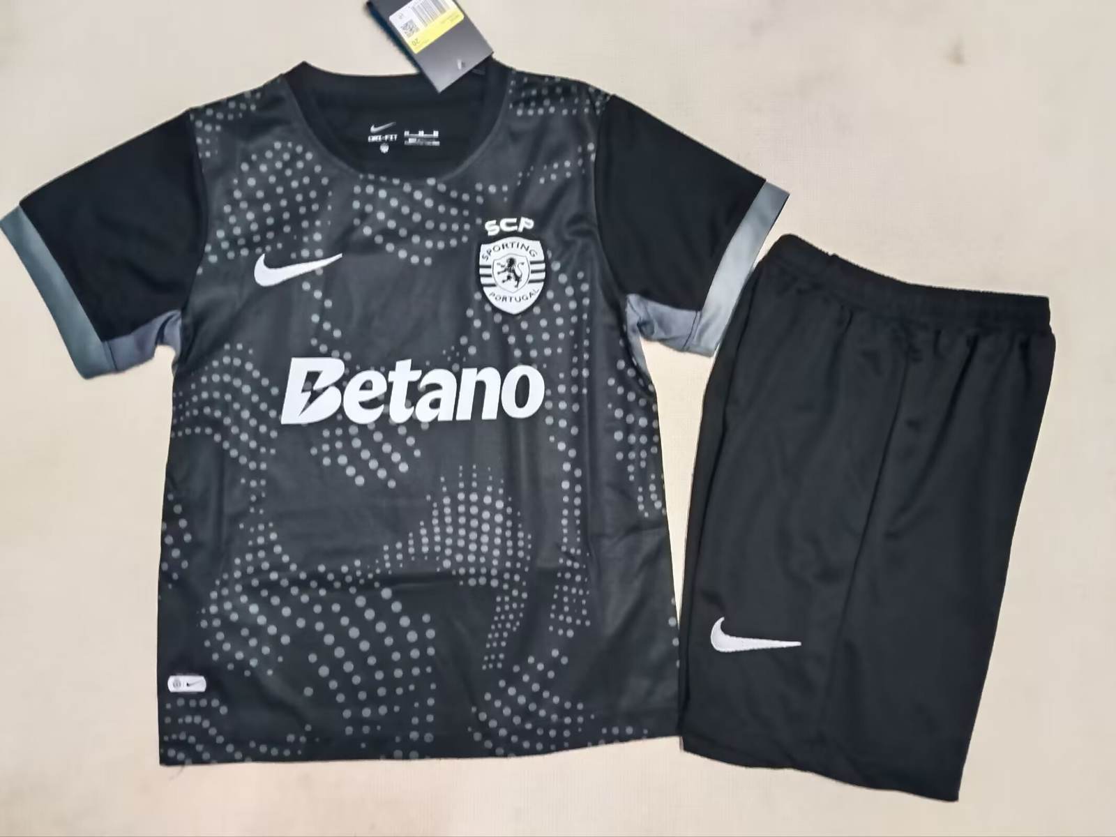 25 26 Lisbon away children's set 25 26 里斯本 客场 孩子套装