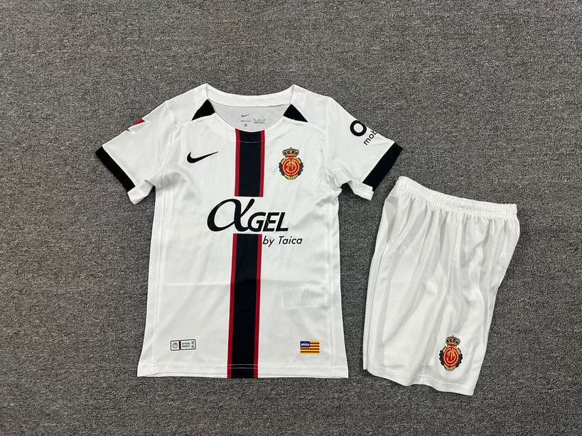 25 26 Mallorca away kid kits 25 26 马略卡 客场 孩子套装