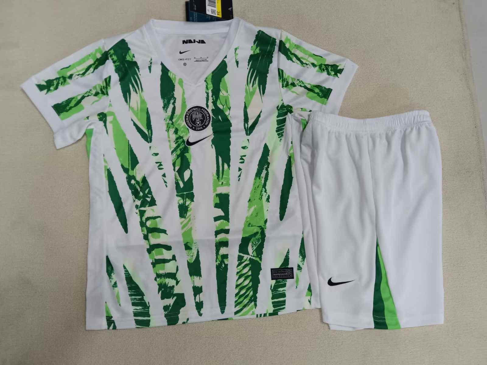 25 26 Nigeria Home Children's Set 25 26 尼日利亚 主场 孩子套装