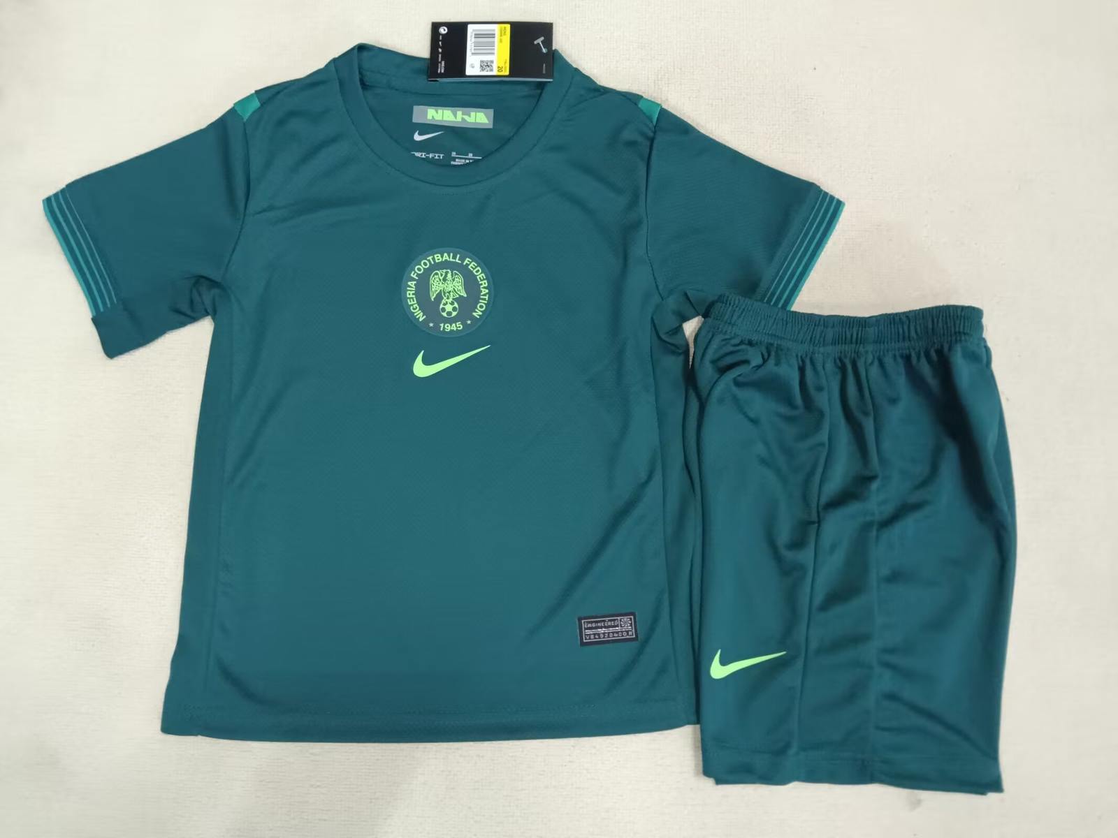 25 26 Nigeria away children's kit 25 26 尼日利亚 客场 孩子套装