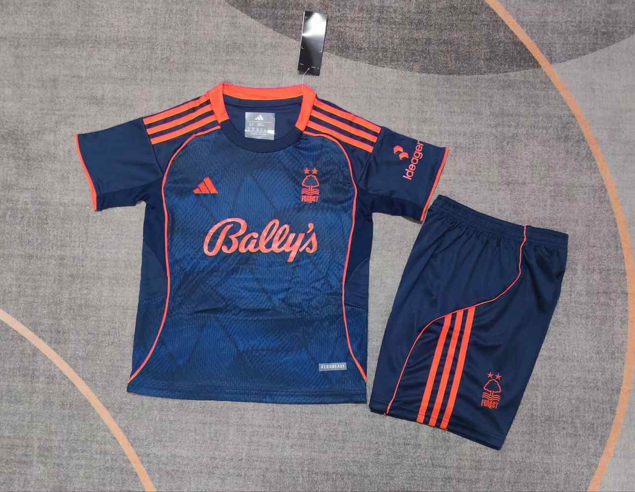25 26 Nottingham Forest third Away Kids Kit 25 26 诺丁汉森林 二客 孩子套装