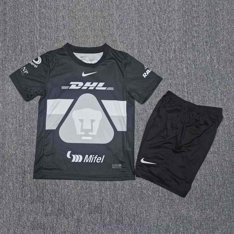 25 26 Pumas Black Goalkeeper Kids Set 25 26 美洲狮 黑色 守门员 孩子套装