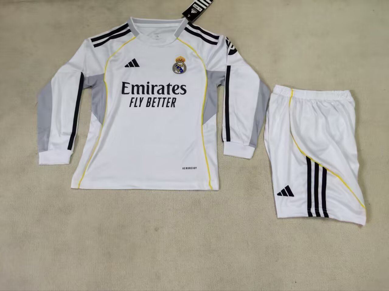 25 26 Real Madrid home long sleeves kid kits 25 26 皇马 主场 长袖 儿童套装