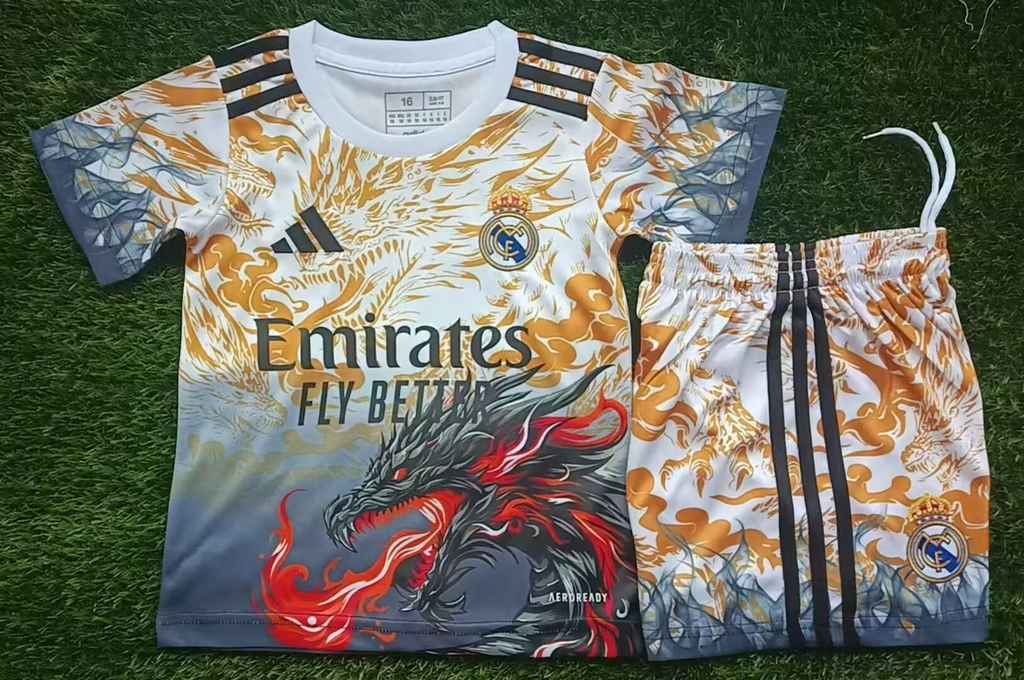25 26 Real Madrid kid kits 25 26 皇马 黑火龙 孩子套装