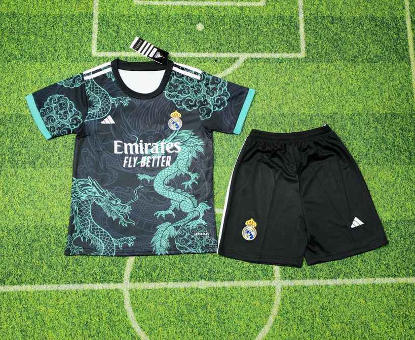 25 26 Real Madrid special version green dragon kids kit 25 26 皇马 特别版 儿童套装