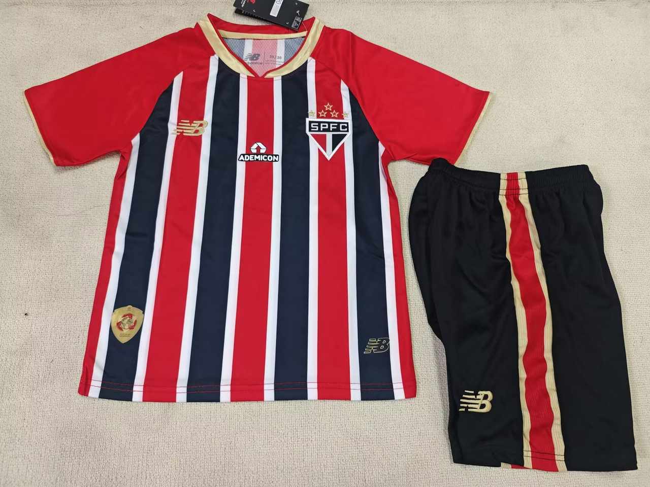 25 26 Sao Paulo away kid kits 25 26 圣保罗 客场 孩子套装