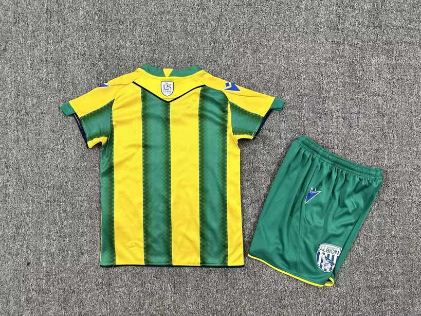 25 26 West Bromwich Albion away children's kit 25 26 西布朗 客场 孩子套装