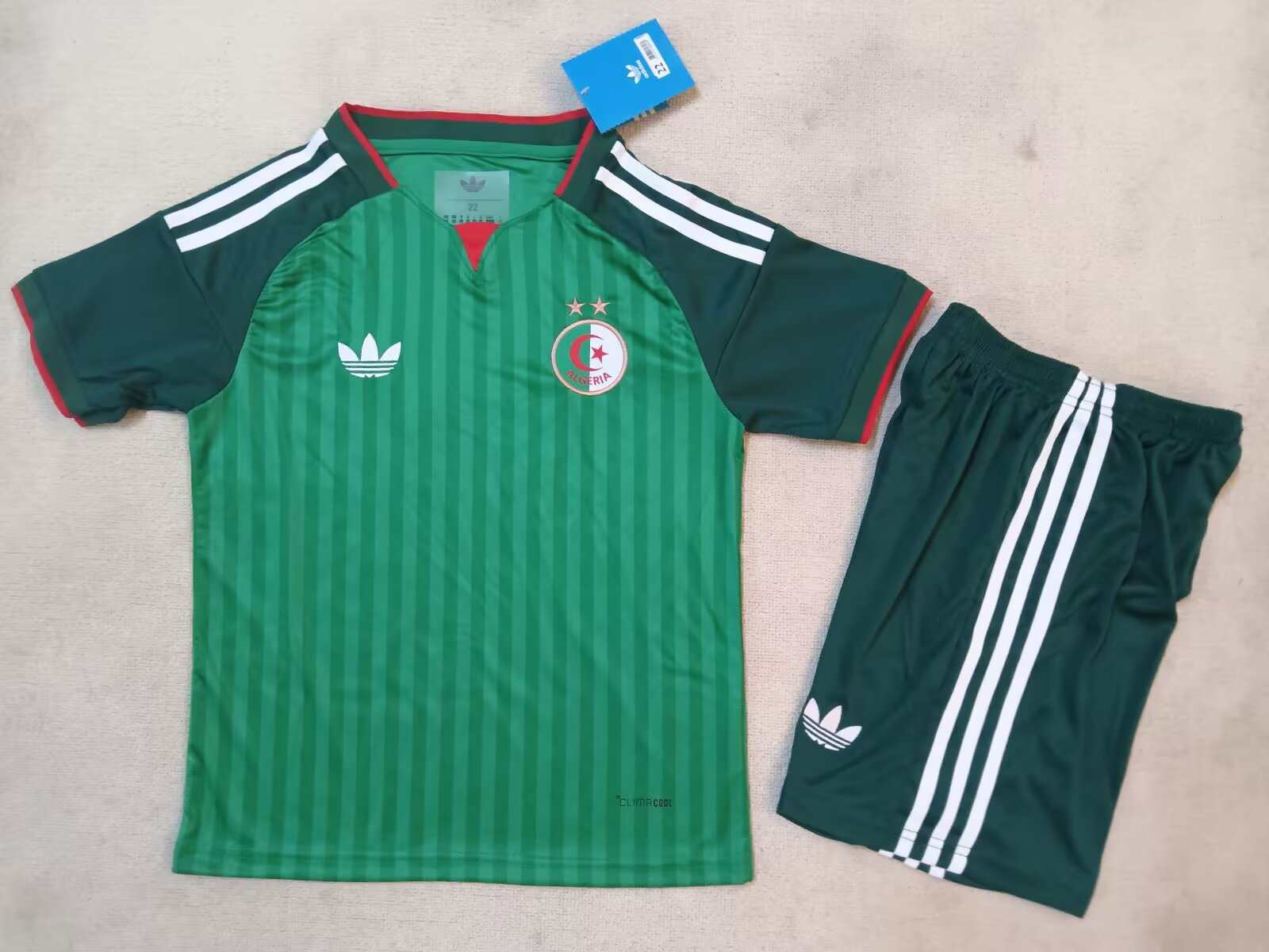 26 27 Algeria away kid kits 26 27 阿尔及利亚 客场 儿童套装