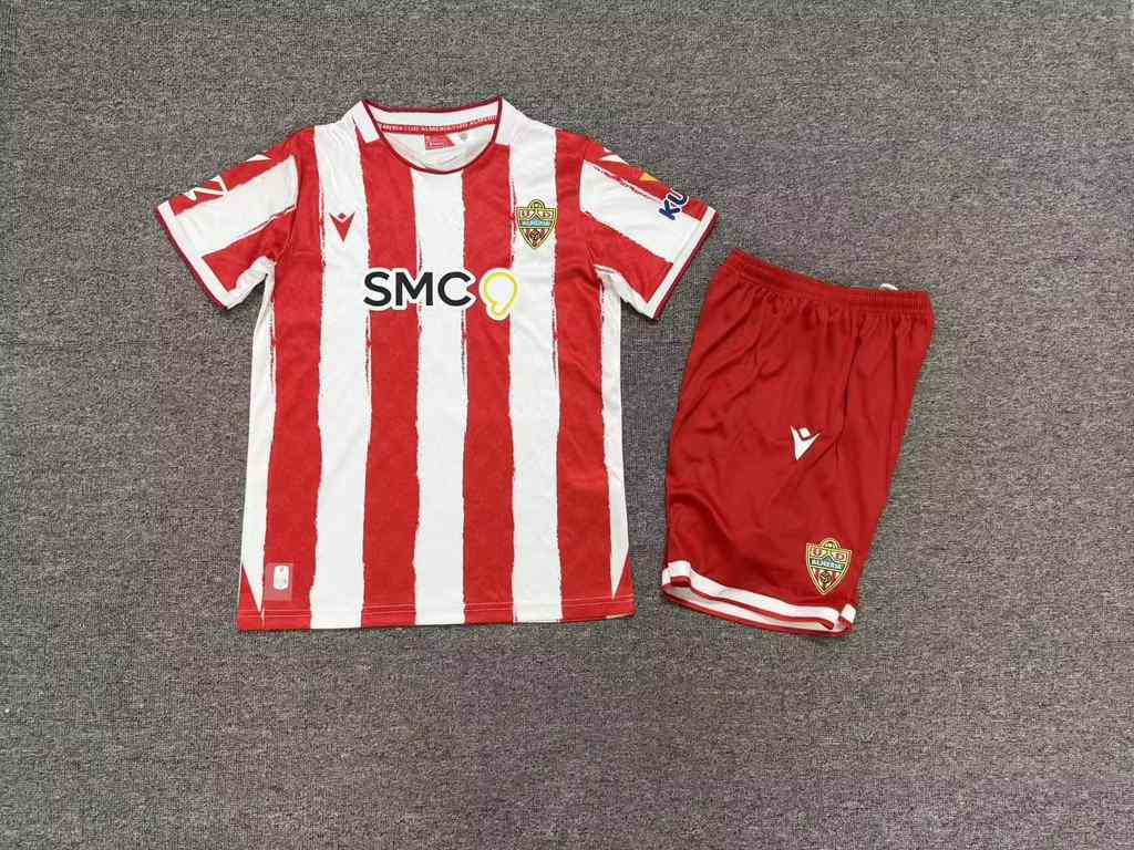 26 27 Almeria home Kids kit 26 27 阿尔梅里亚 主场 孩子套件