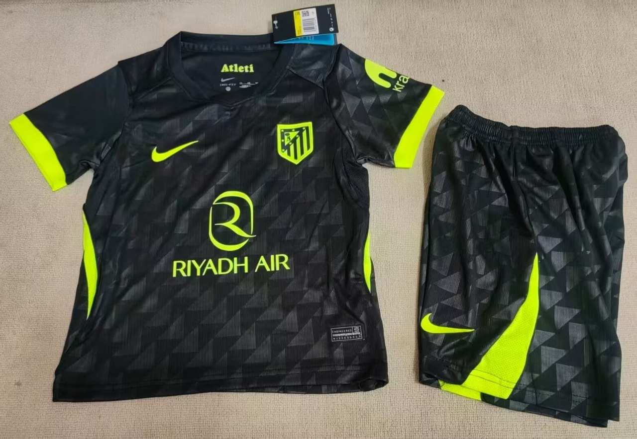26 27 Atletico Madrid away children's kit 26 27 马竞 客场 孩子套件