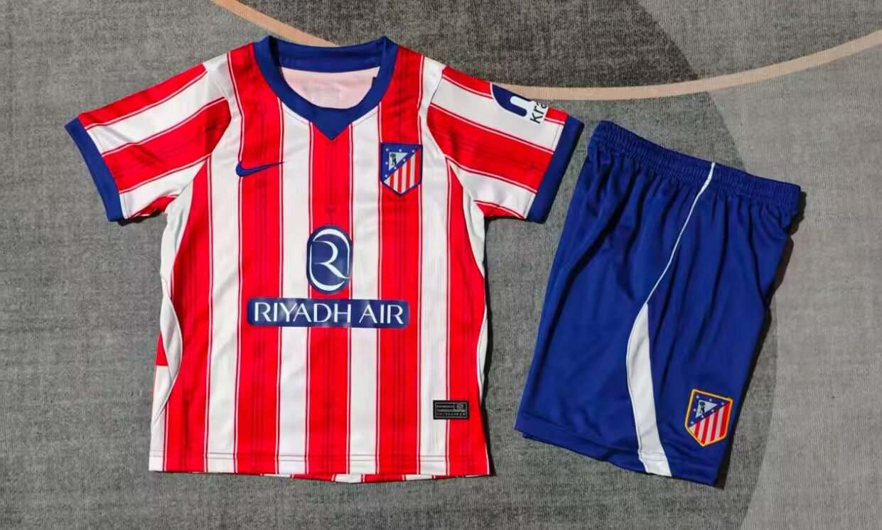 26 27 Atletico Madrid home children's kit 26 27 马竞 主场 孩子套件