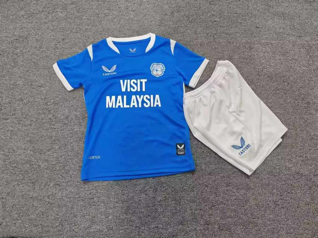 26 27 Cardiff home children's kit 26 27 卡迪夫 主场 孩子套件