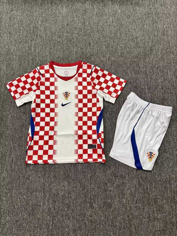 26 27 Croatia Home Kids' Kit 26 27 克罗地亚 主场 孩子套件