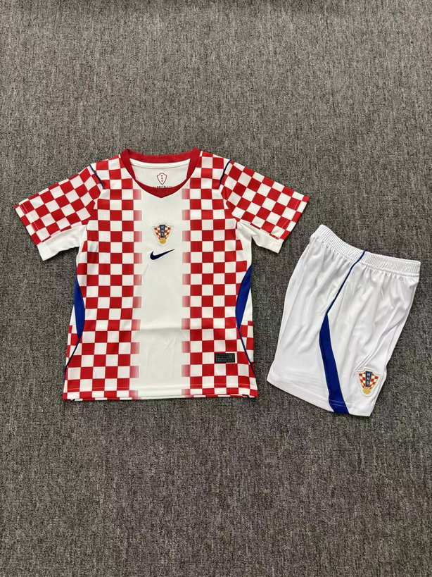 26 27 Croatia home kid kits 26 27 克罗地亚 主场 儿童套装