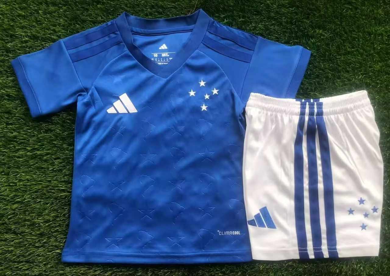 26 27 Cruzeiro home children's kit 26 27 克鲁塞罗 主场 孩子套件