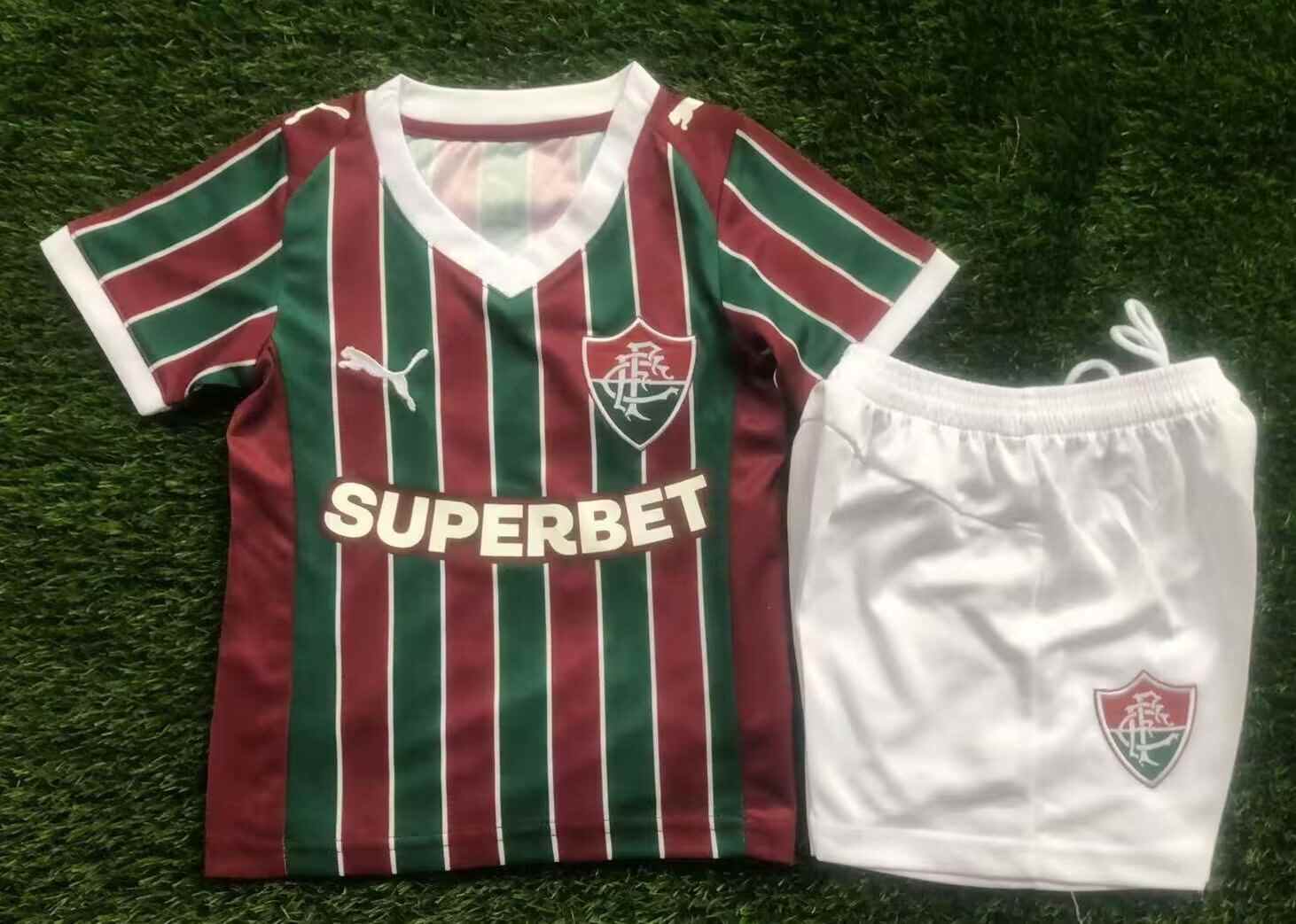 26 27 Fluminense home children's kit 26 27 弗鲁米内塞 主场 孩子套件