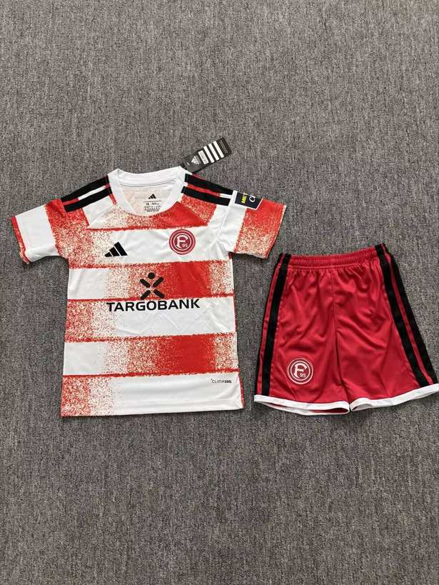 26 27 Fortuna Düsseldorf home kid kits 26 27 杜塞尔多夫 主场 孩子套件