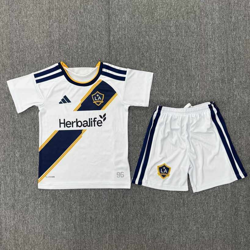 26 27 LA Galaxy Home Children's Kit 26 27 银河 主场 孩子套件