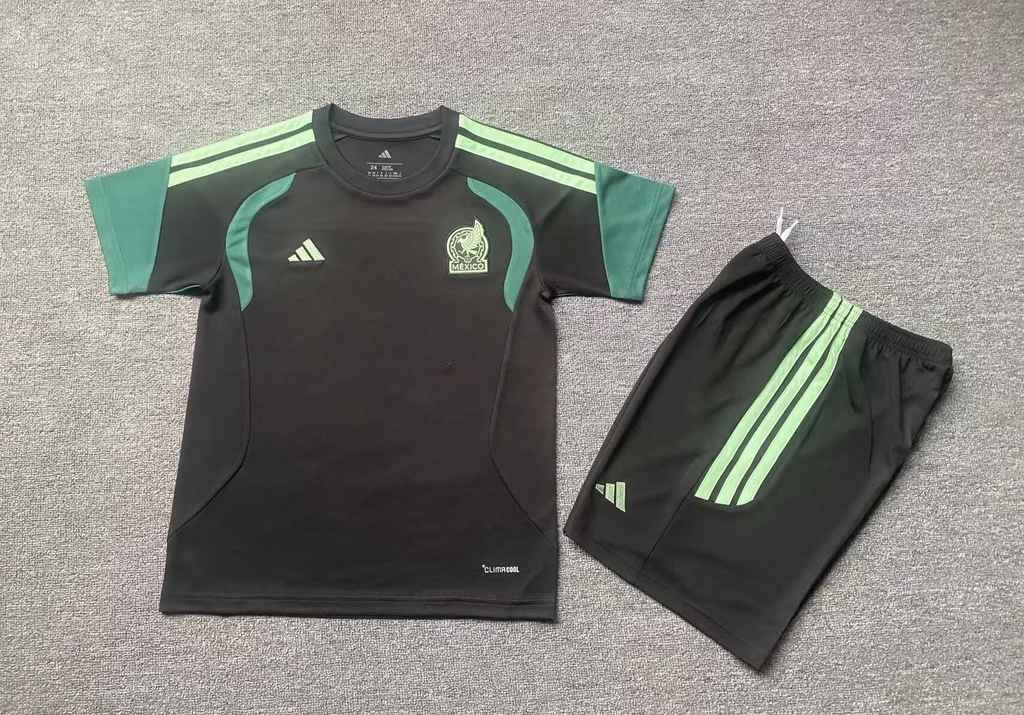 26 27 Mexico Black Children's Set 26 27 墨西哥 黑色 孩子套装