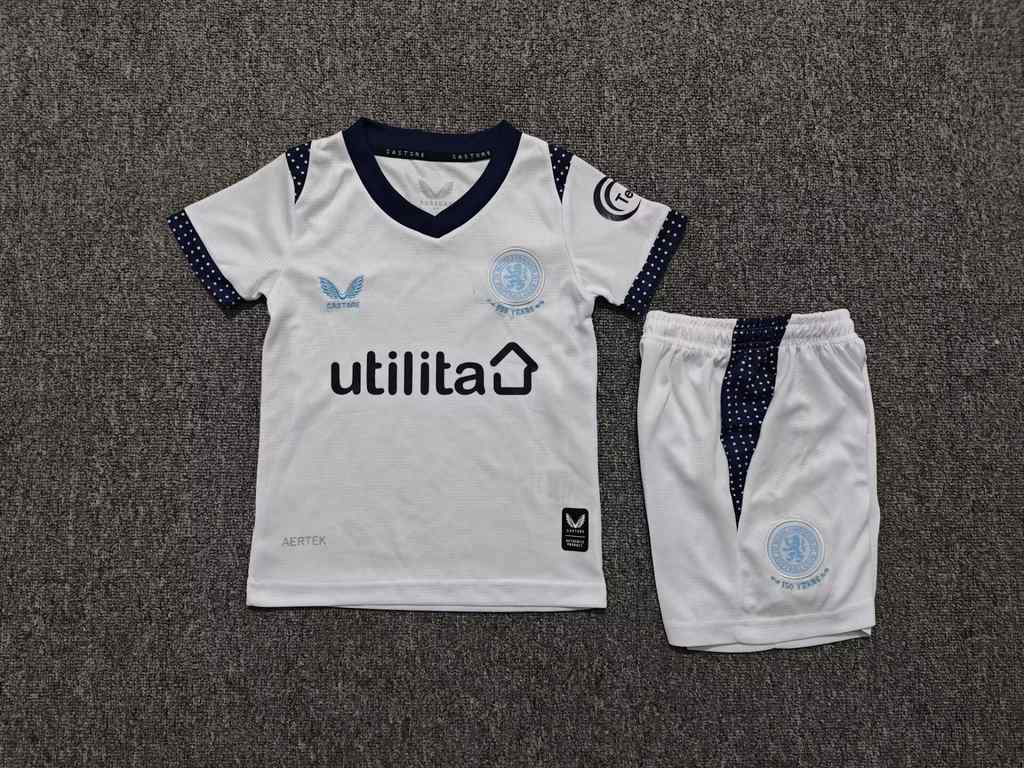26 27 Middlesbrough away children's kit 26 27 米德尔斯堡 客场 孩子套件