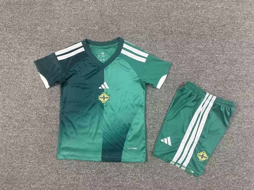 26 27 Northern Ireland Home Children's Set 26 27 北爱尔兰 主场 孩子套装