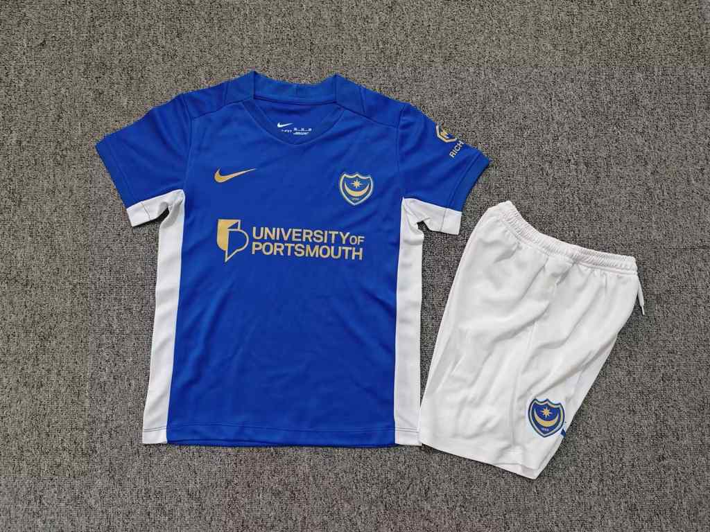 26 27 Portsmouth home children's kit 26 27 朴茨茅斯 主场 孩子套件