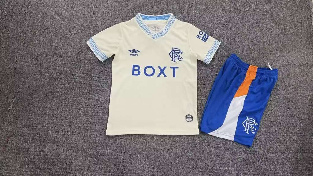 26 27 Rangers away children's kit 26 27 流浪者 客场 儿童套装
