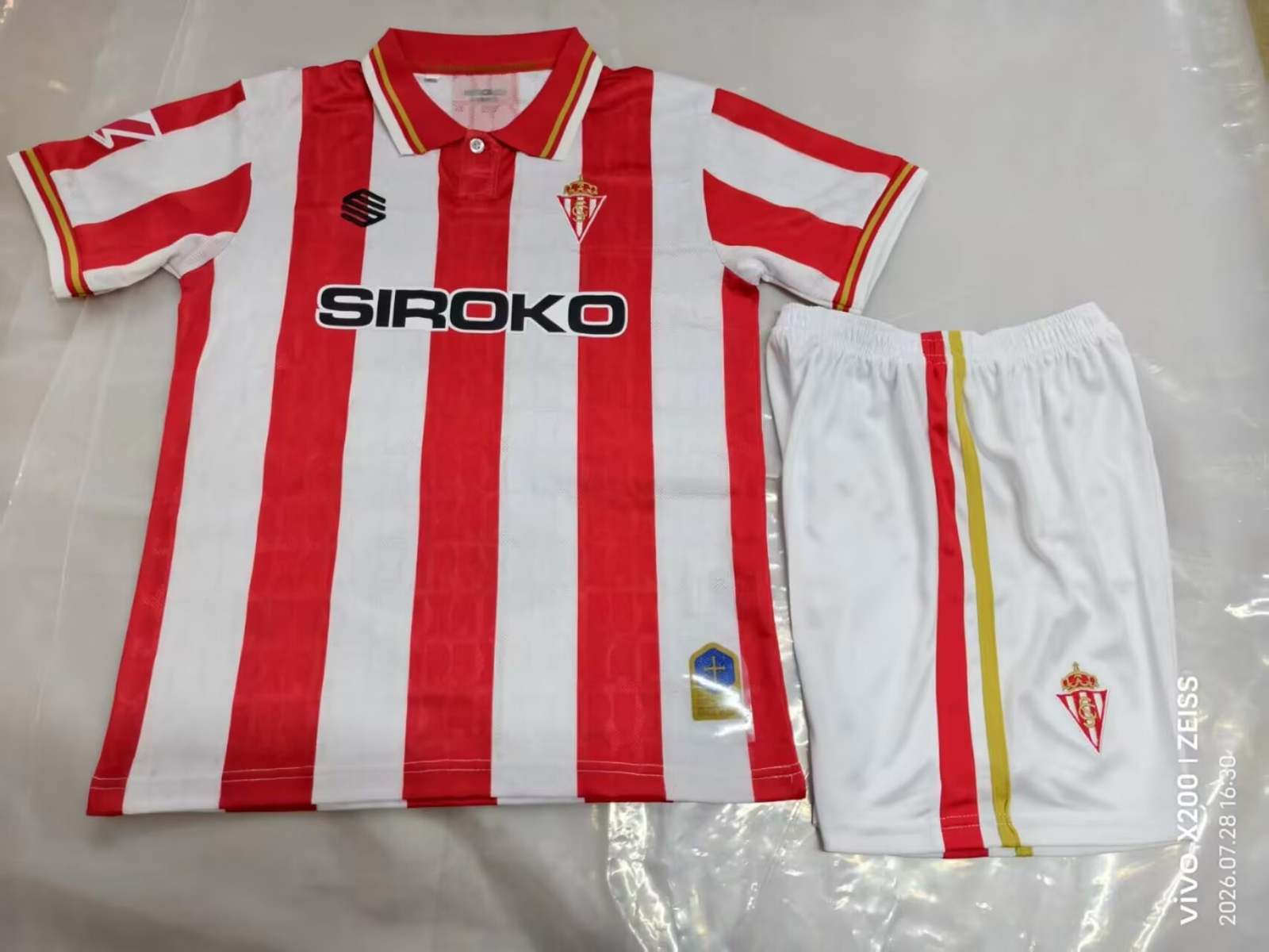 26 27 Sporting Gijon Home Children's Kit 26 27 希洪竞技 主场 孩子套件