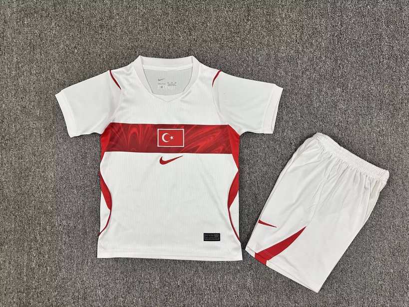 26 27 Turkey Home kid kits 26 27 土耳其 主场 二套套装