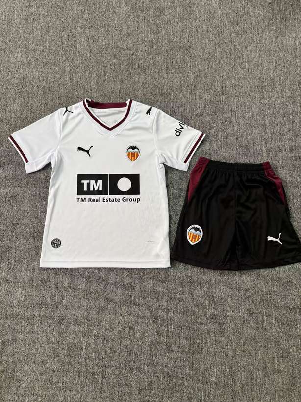 26 27 Valencia home kid kits 26 27 瓦伦西亚 主场 儿童套装