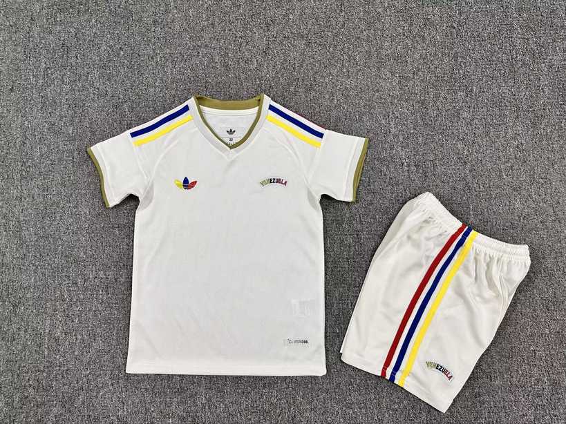 26 27 Venezuela away children's kit 16-30 26 27 委内瑞拉 客场 孩子套件16-30