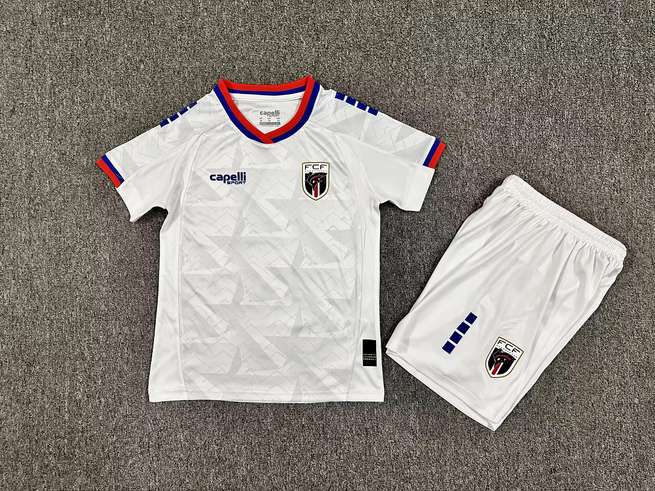 Cape Verde 2026 World Away Kid kit size 16-28