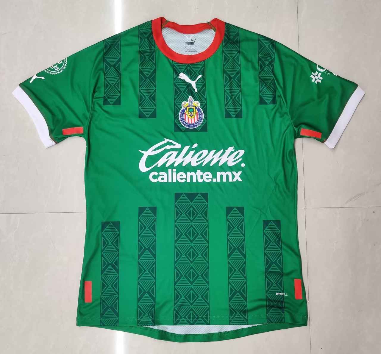22-23 Chivas Guadalajara vert version joueur