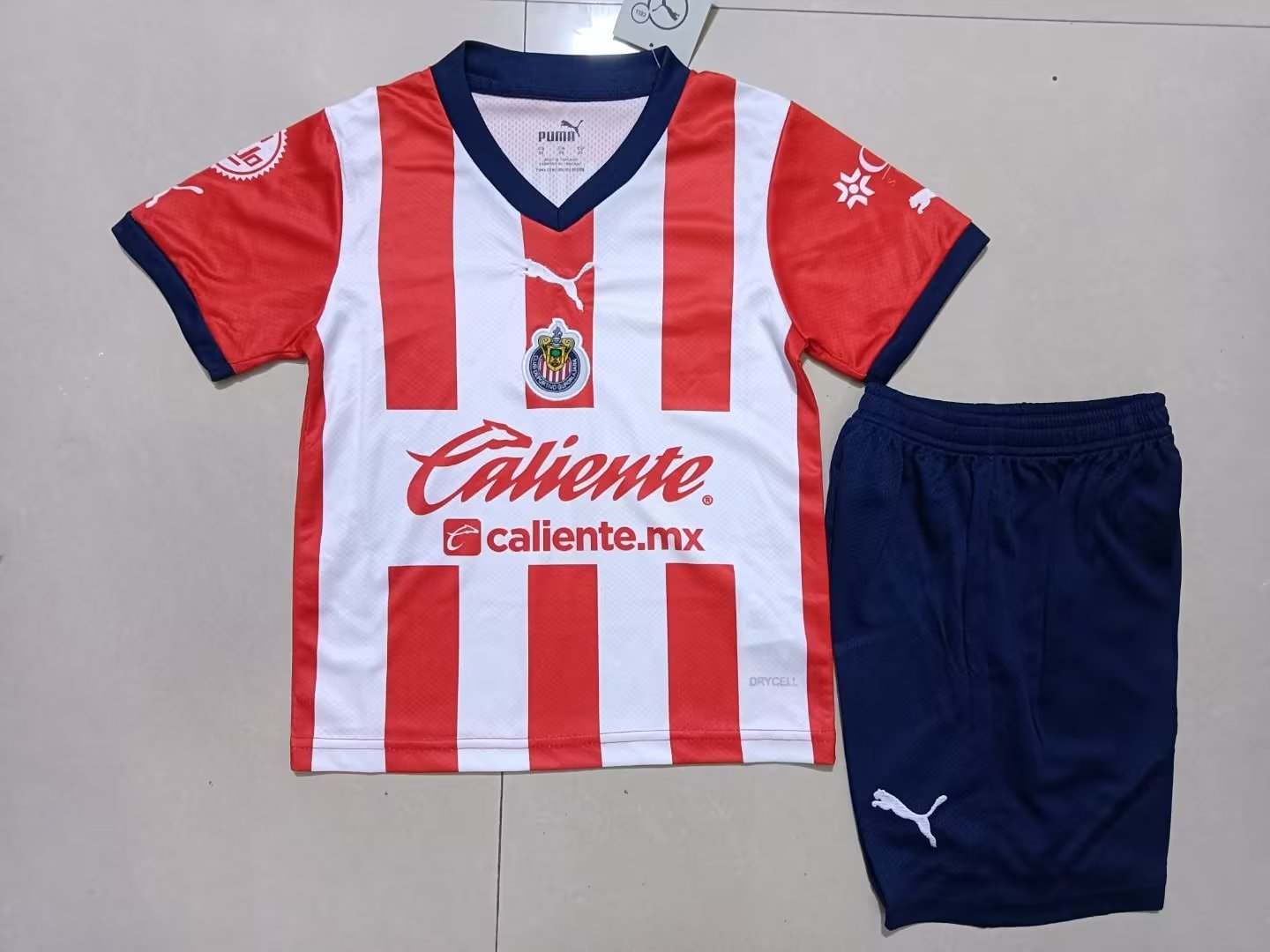 22-23 Chivas home kids kit