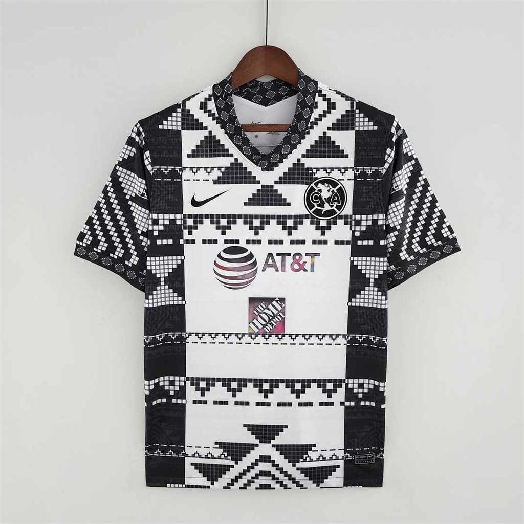22-23 Club America black and white